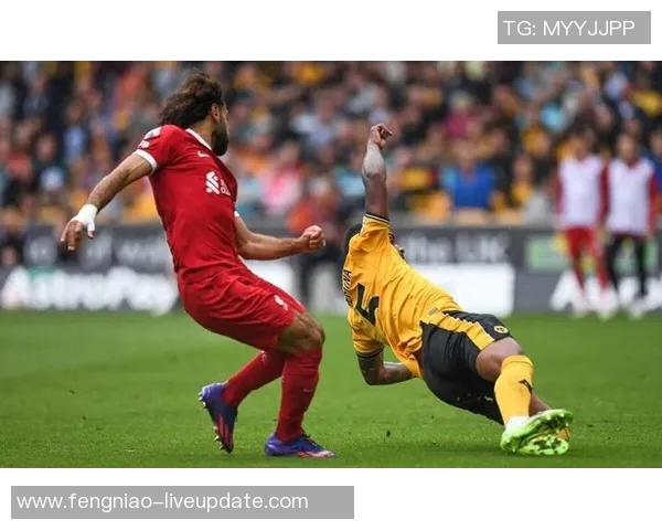 英超激战本菲卡与多特蒙德握手言和帽子戏法引发全场热潮分析战术细节