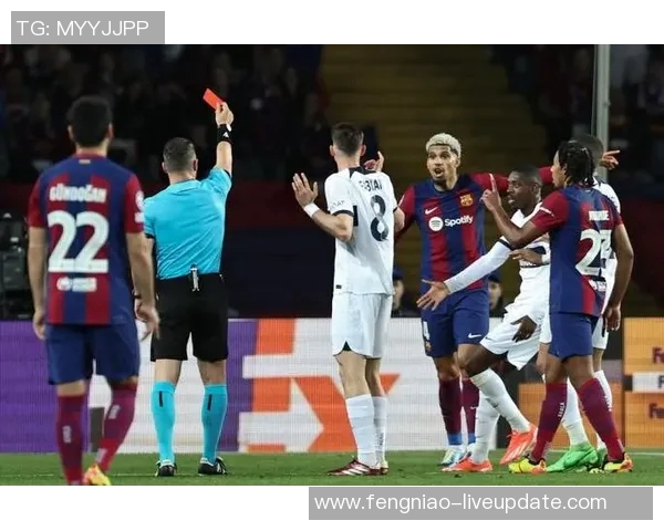 德甲激战：巴黎圣日耳曼险胜曼城引发争议判罚全场沸腾